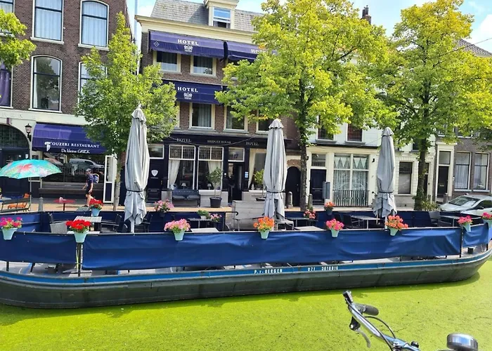 Delft Pet friendly Hotels near Tian'anmen