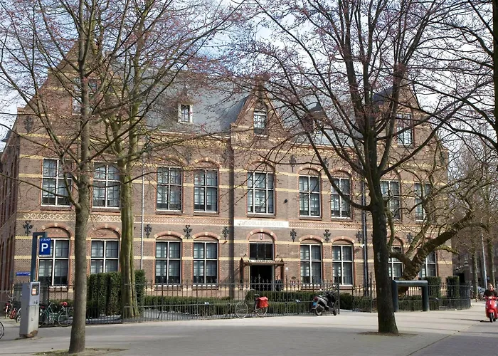 Hotéis de luxo em Amesterdão perto de Museu Van Gogh
