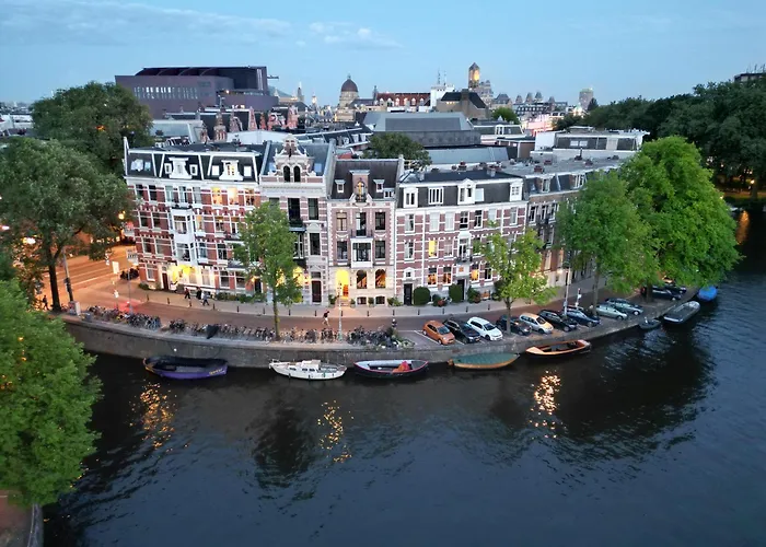 Resorts perto de Hermitage de Amsterdã