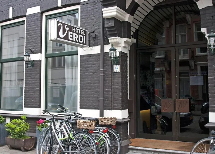 Cheap Hotels near Amsterdam Zuid-WTC in Amsterdam
